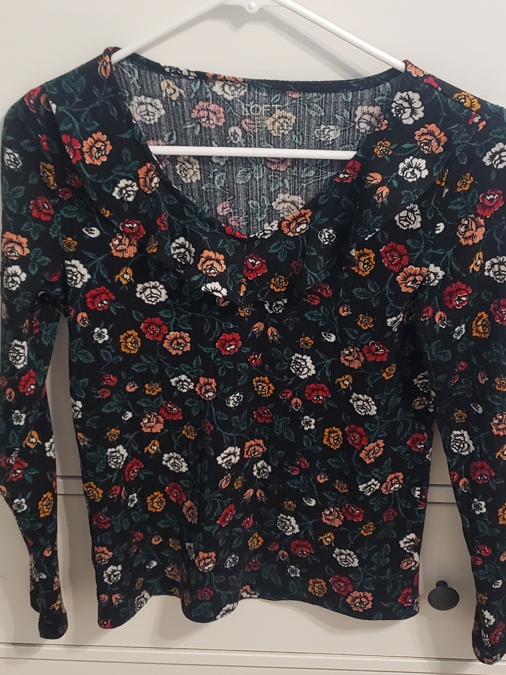 Loft Floral Scoop Neck Long-Sleeve Top in Dark Green